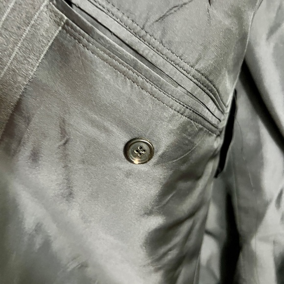 Brooks brothers grey and white pinstriped man’s suit, 100% wool, 43reg, 38 w - Picture 7 of 14